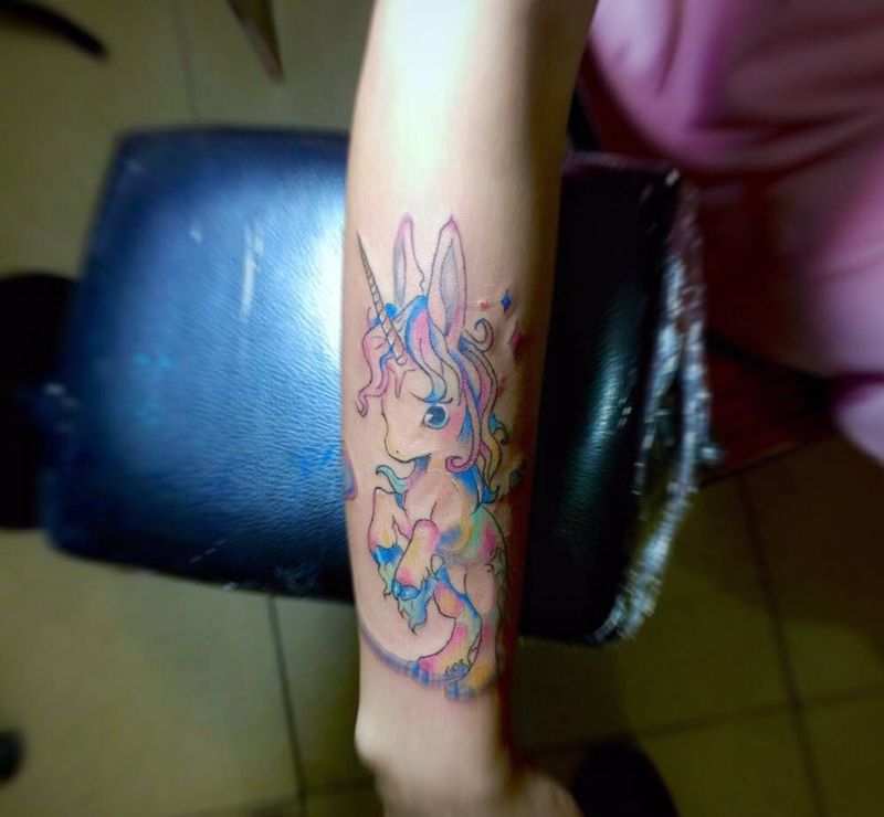 用最优惠的价格会回馈客户，使用进口最安全的色料和一次性工具，拒绝学徒操作纹身图片