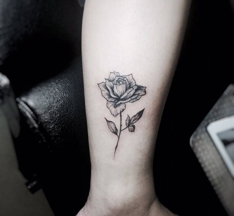 价格低，怕被练手？不存在，多年工作经验，开店多年，喜欢私聊纹身图片