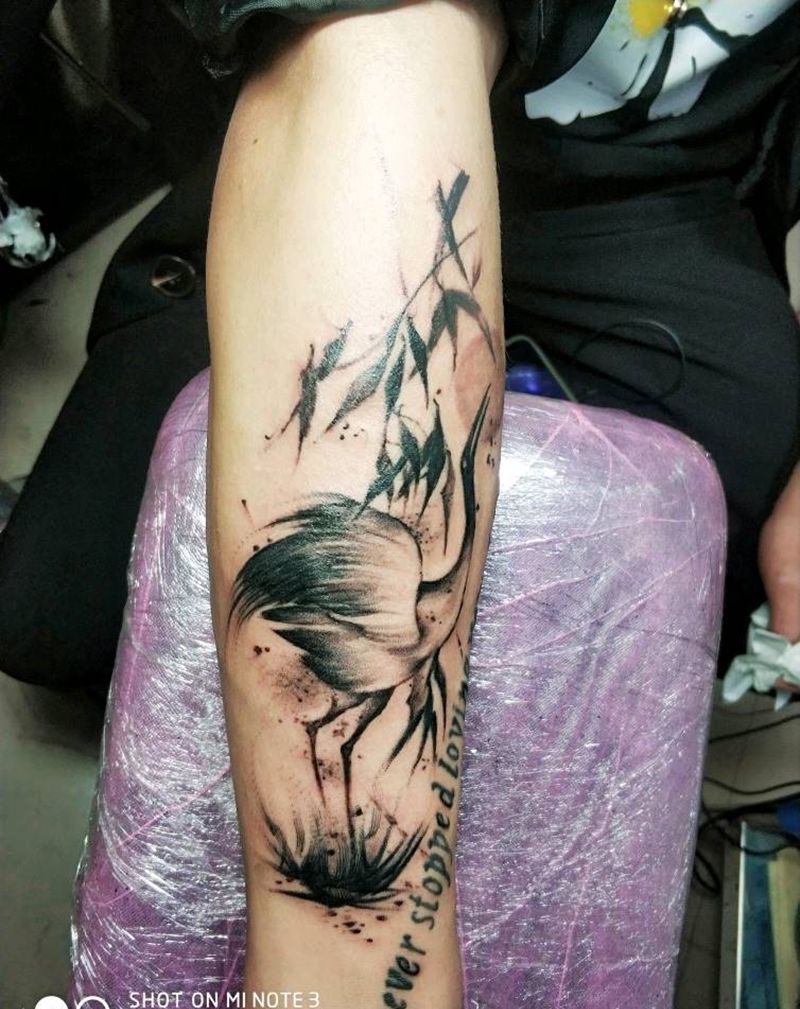 水墨鹤作品纹身图片_手臂水墨纹身图案