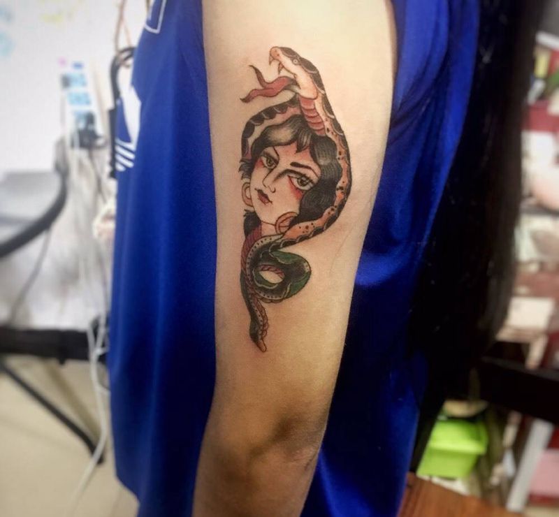 最低的价格纹身图片