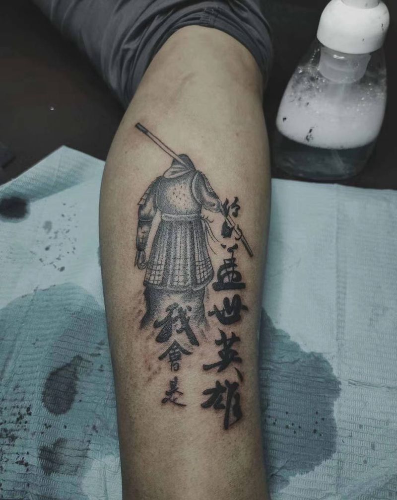 盖世英雄纹身图片_腿部纹身图案