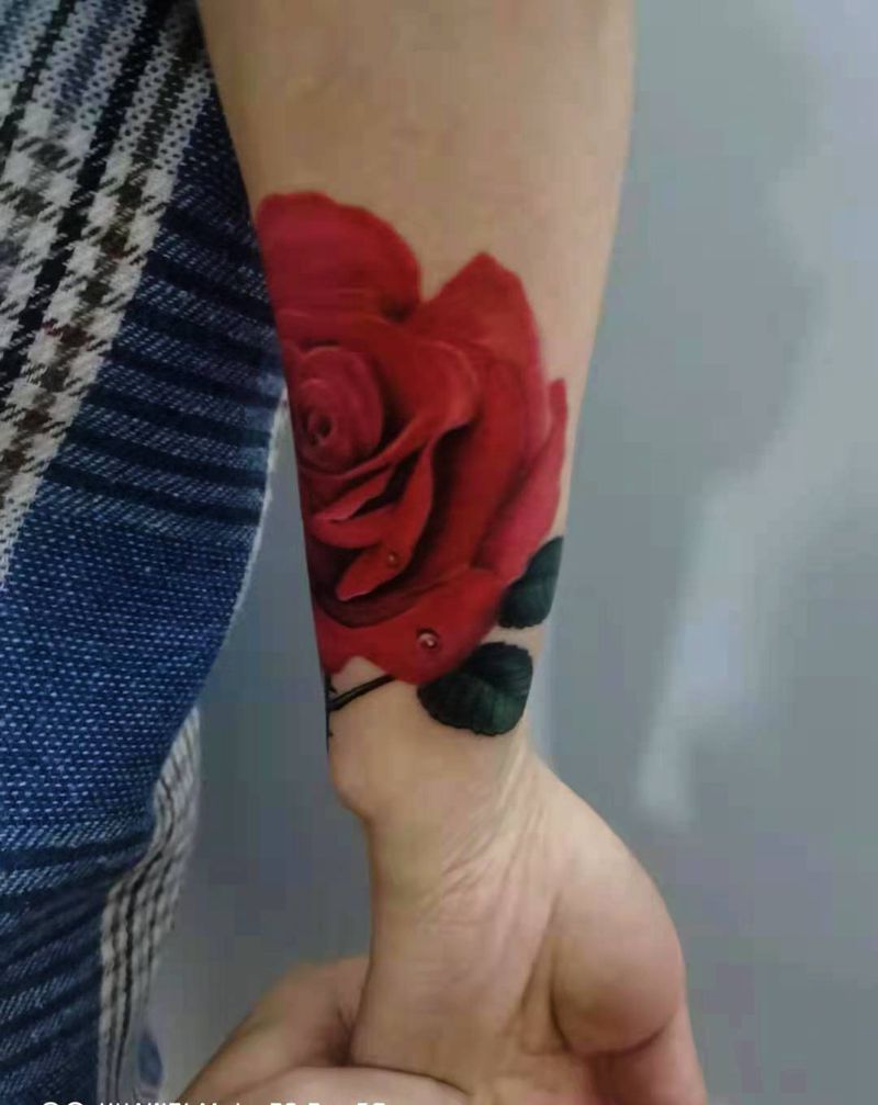 遮盖玫瑰纹身图片_欧美写实纹身图案