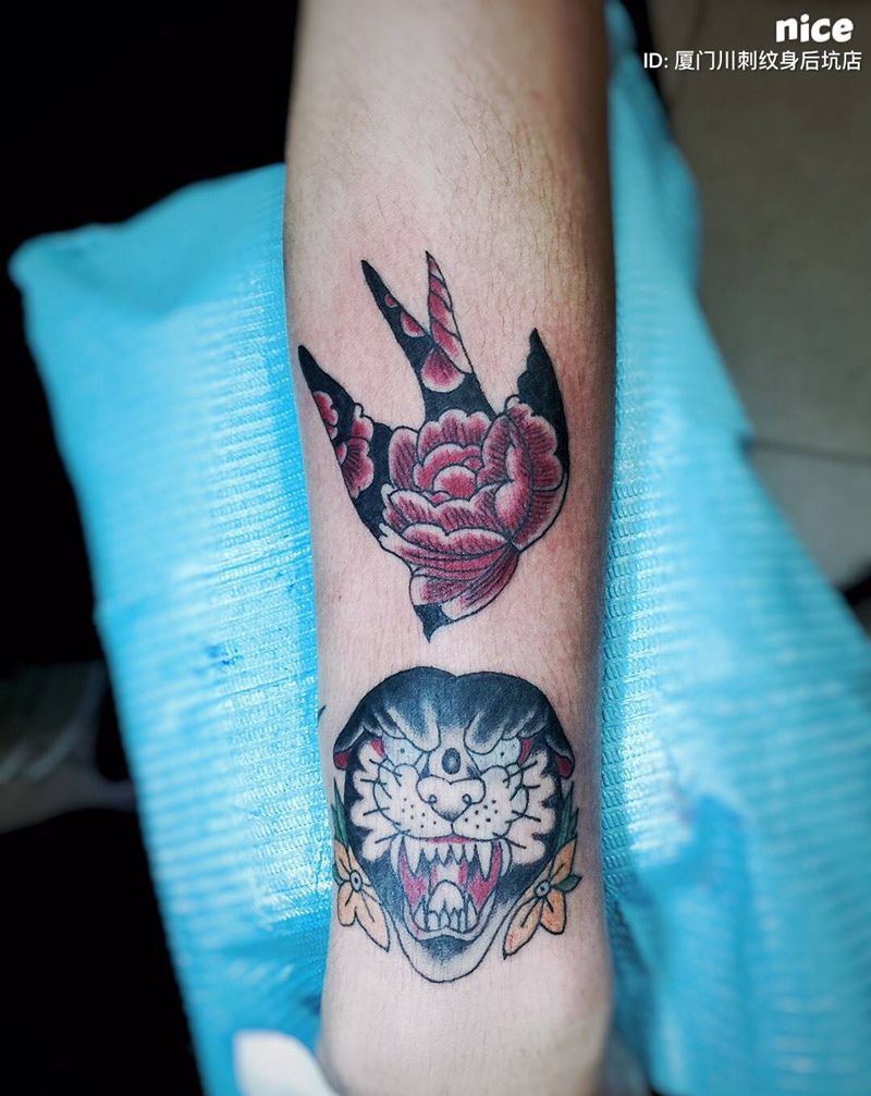 欧美小图,两个共三个小时纹身图片