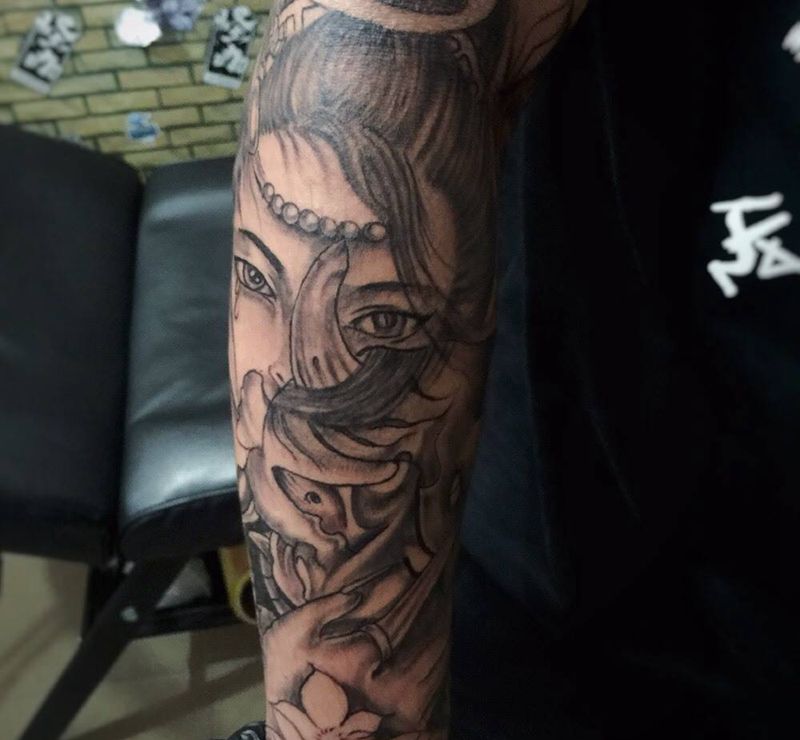 很多人都想纹身，又觉得太贵了，那么加我，一切都是最好的安排，特价纹身图片