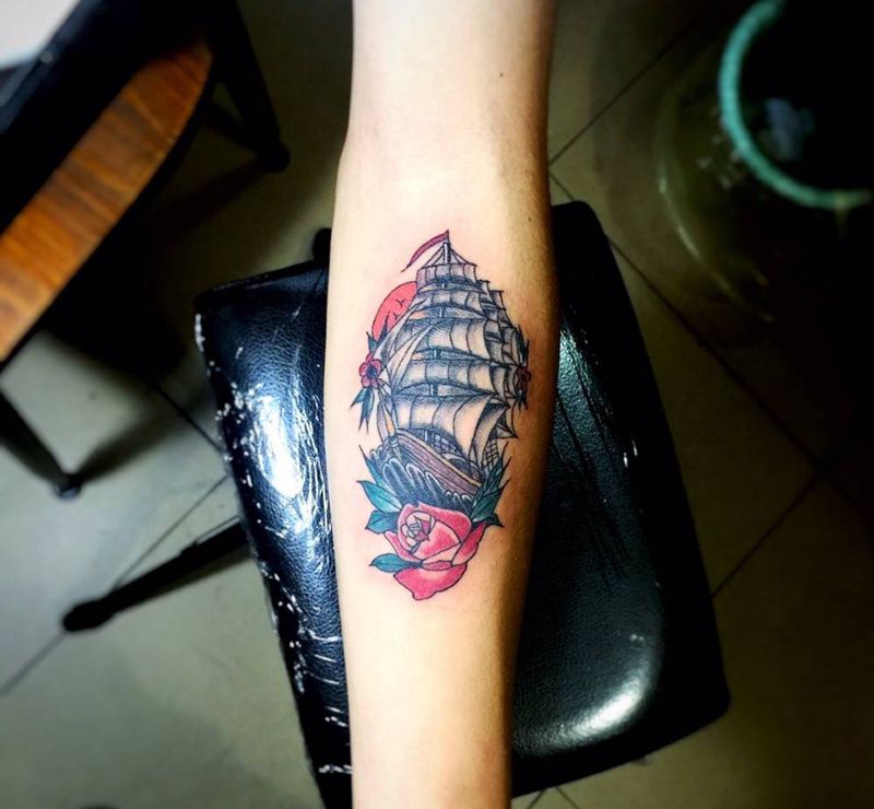 本人从事纹身多年，一直以来都得到大家的支持，非常感谢，现在回馈客户纹身图片