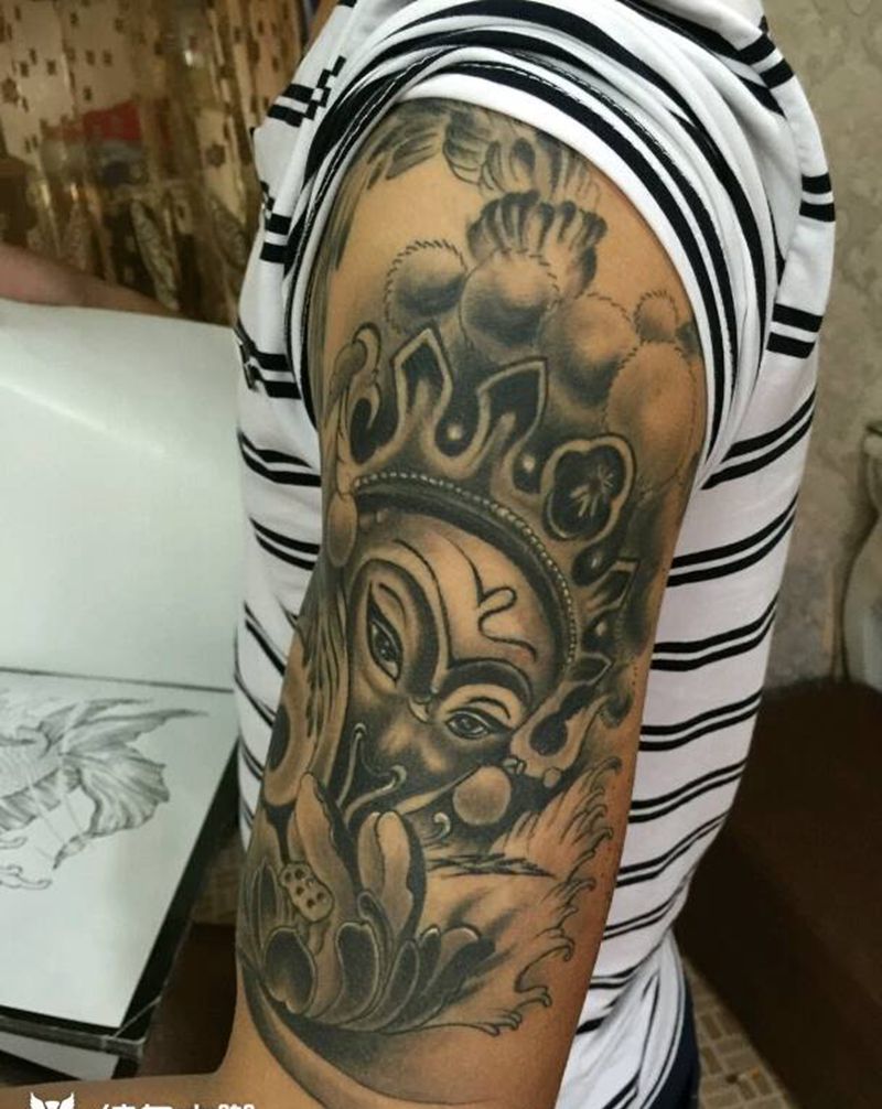 斗战胜佛纹身图片