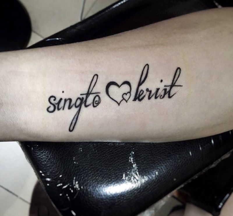 劝了半天,终于不纹虎口了,作为有责任感的人,这是我必须要做的纹身图片