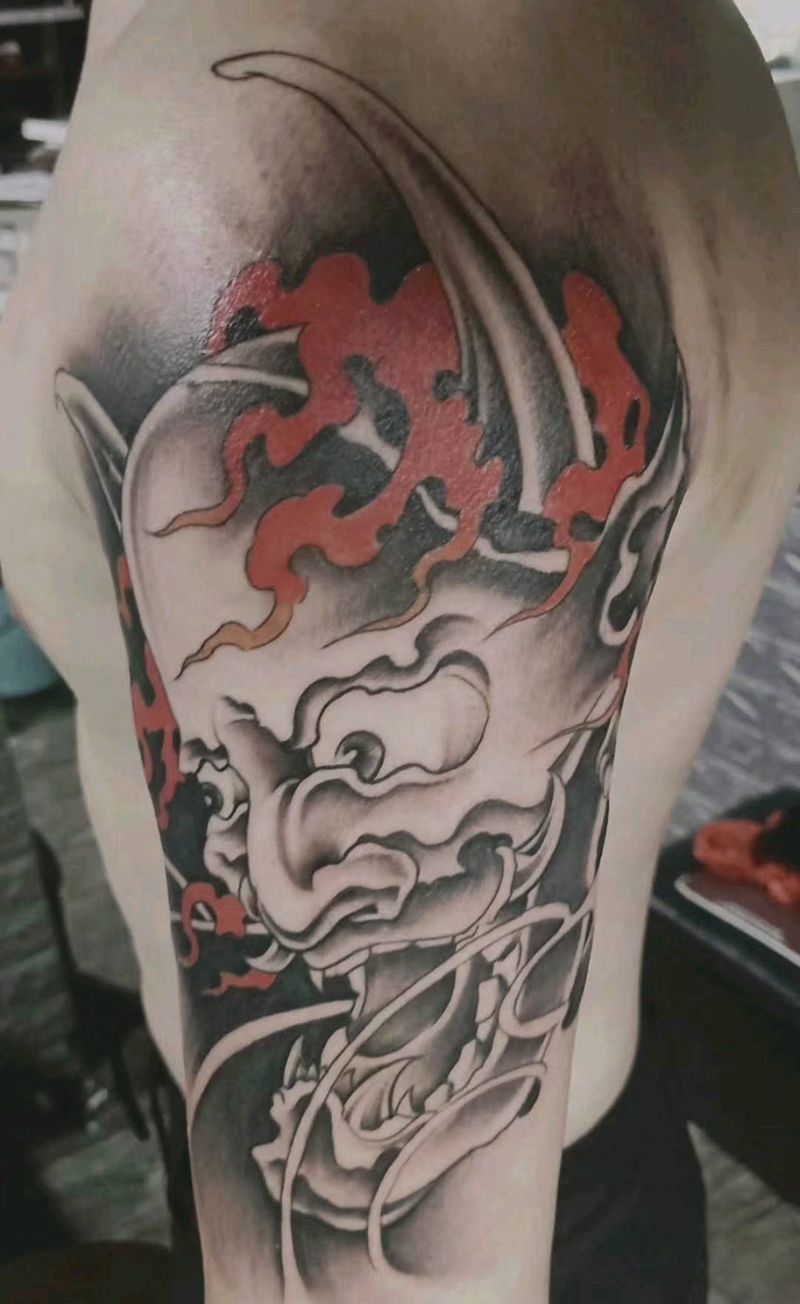 班若纹身图片_手臂纹身图案