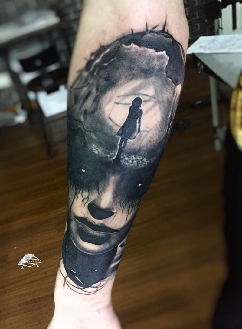 肖像遮盖纹身图片_手臂欧美写实纹身图案