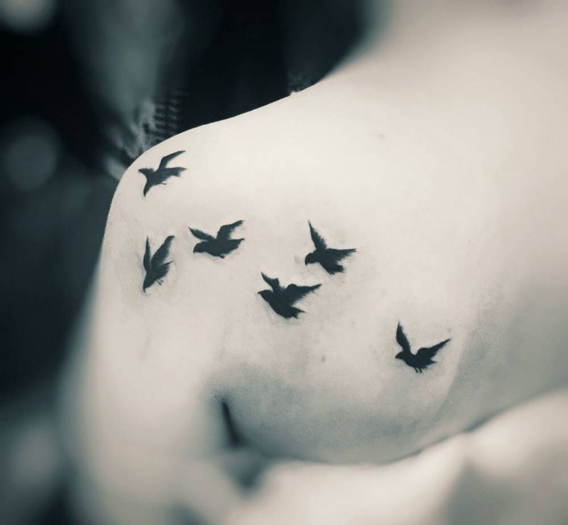 燕子纹身图片