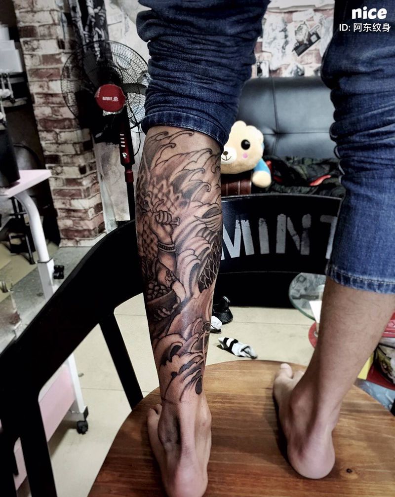 包小腿,三明坐动车过来的客人,很满意这样纹身图片