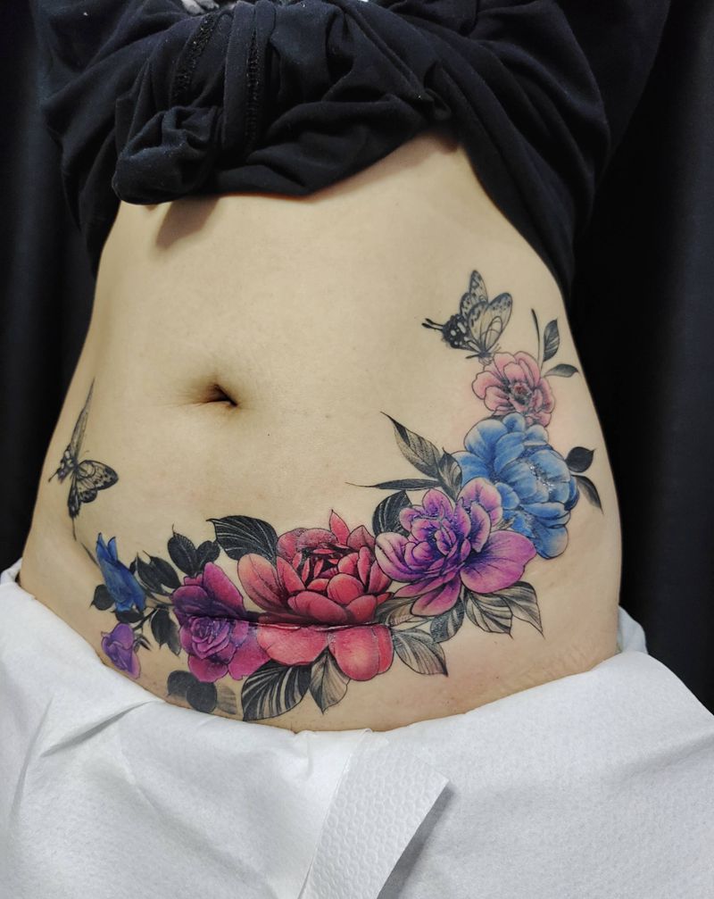 素花改上色了！纹身图片_腹部点刺纹身图案