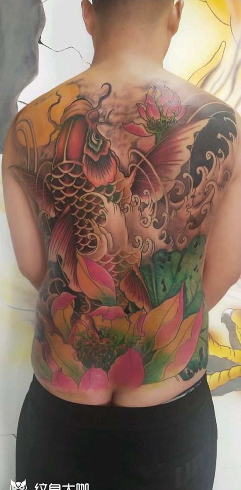 鲤鱼纹身图片_背部新传统老传统纹身图案