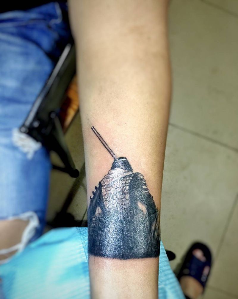 至尊宝遮盖羽毛,耗时一个小时纹身图片