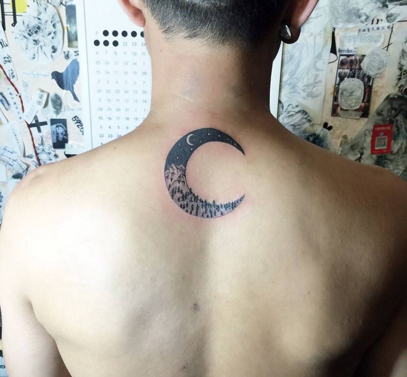 月亮纹身图片