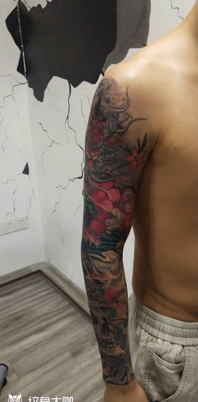 花臂纹身图片_手臂新传统纹身图案