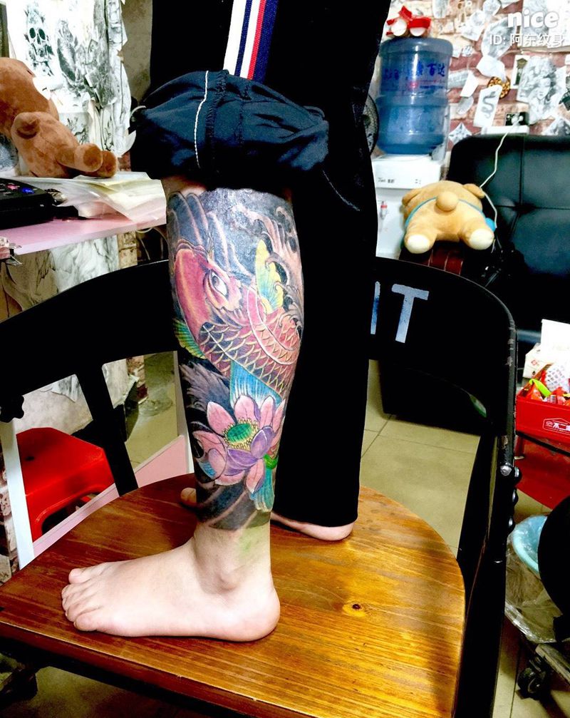 美女整条腿的伤疤遮盖，鼓起勇气做了小腿，找回自信，夏天可以穿裙子了纹身图片