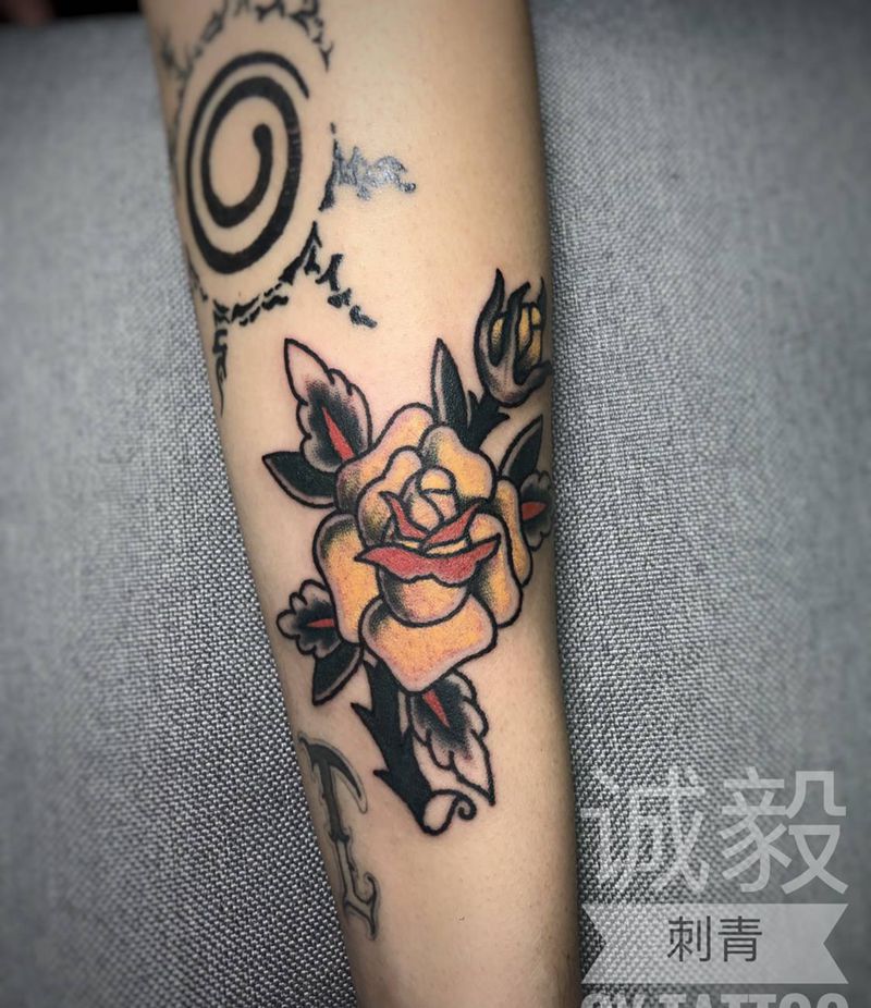 oldschool玫瑰纹身图片_手臂腿部New SchoolOld School玫瑰纹身图案
