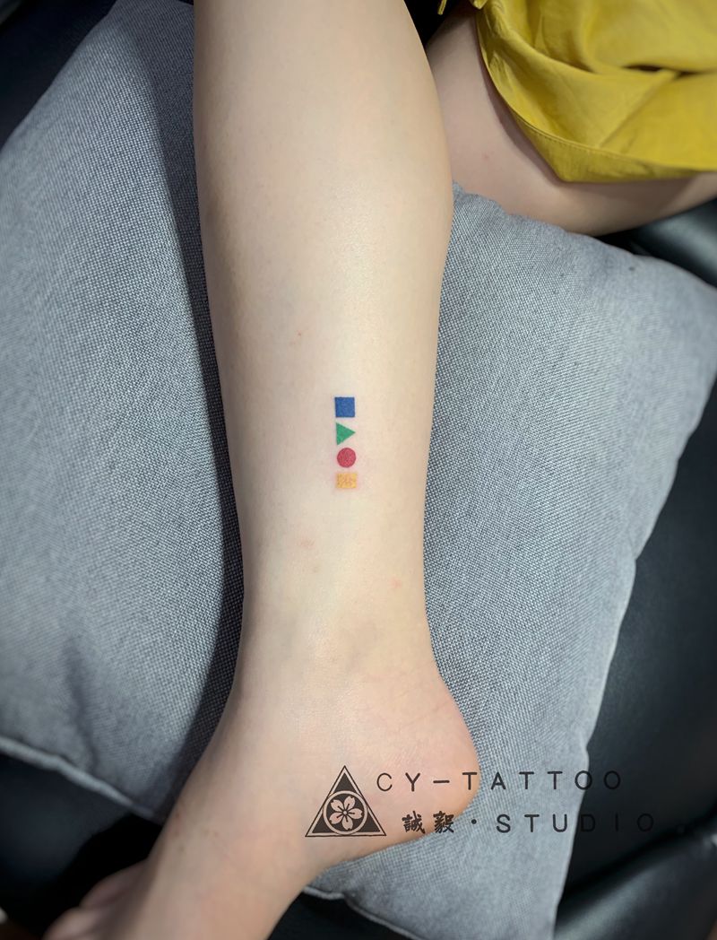 泫雅风纹身纹身图片_手臂腿部花体字水彩小清新泫雅纹身图案