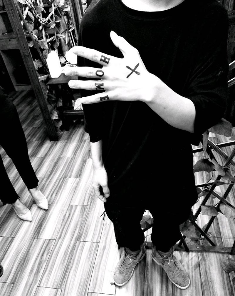 。纹身图片_手部纹身图案