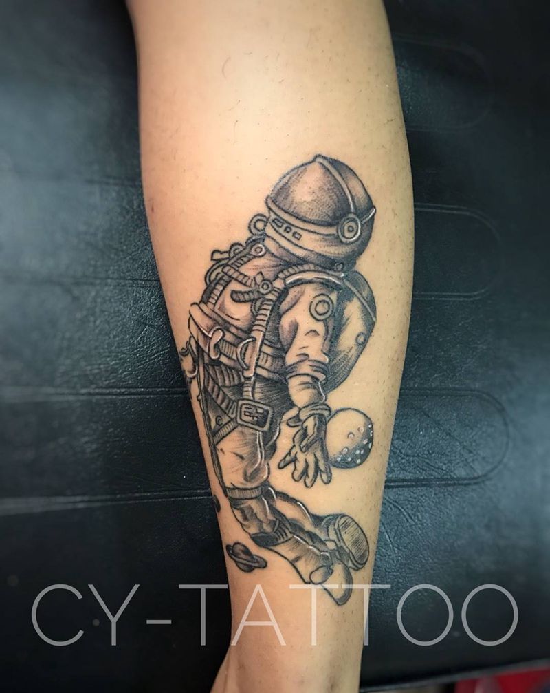太空人纹身图片_人物几何手臂成品腿部欧美写实肖像清新纹身图案