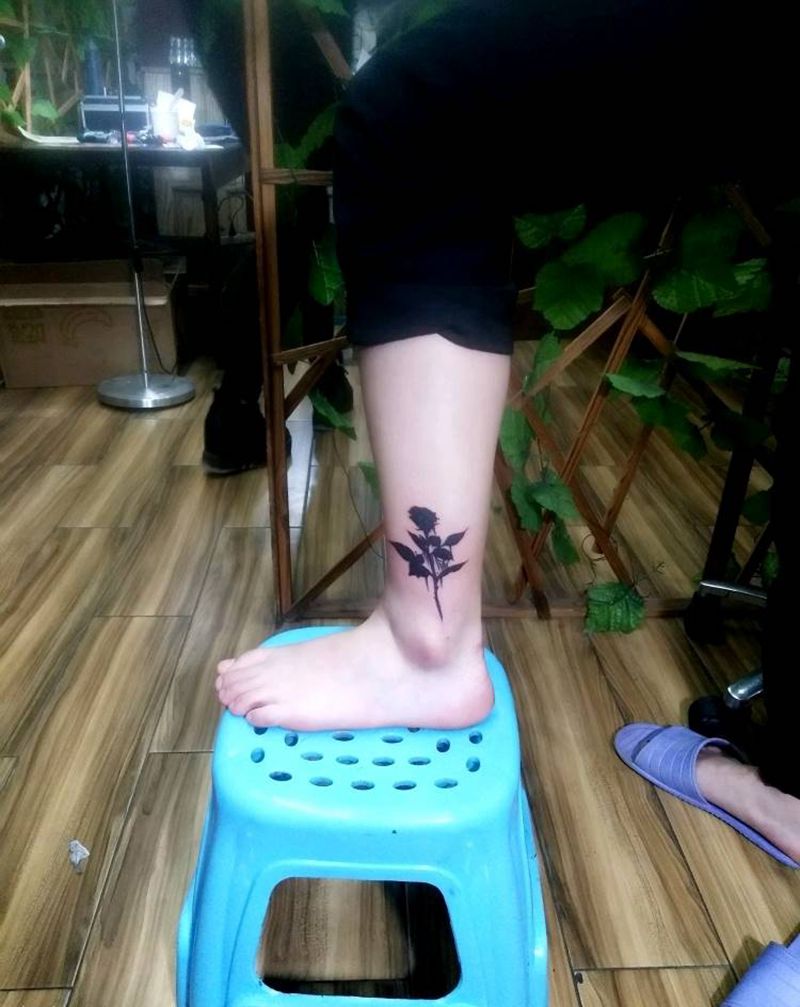 。纹身图片_腿部纹身图案