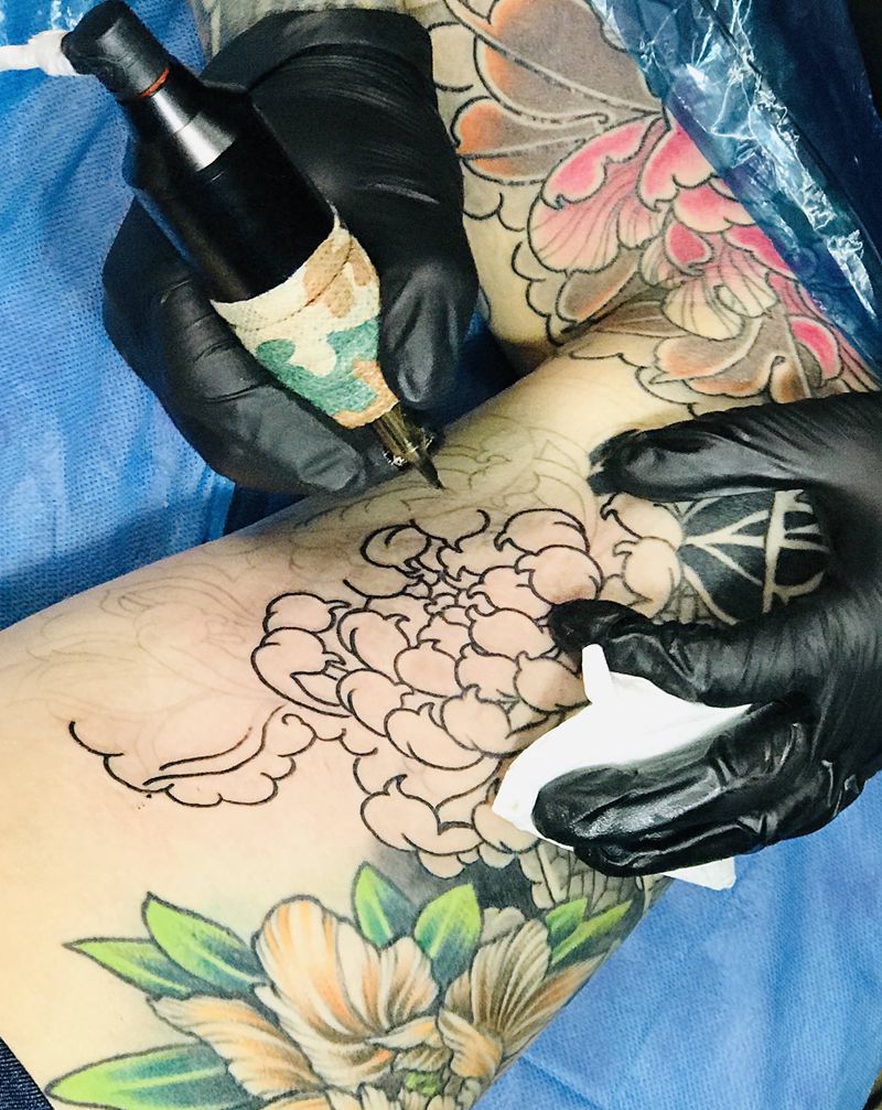 花腿纹身图片_脚部腿部老传统水彩纹身图案