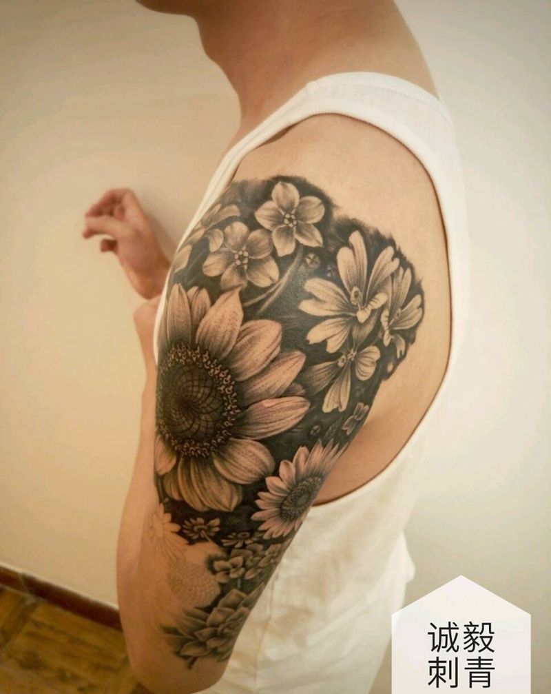全花臂完成四分之一纹身图片_肩部手臂腿部欧美清新写实植物静物原创成品纹身图案