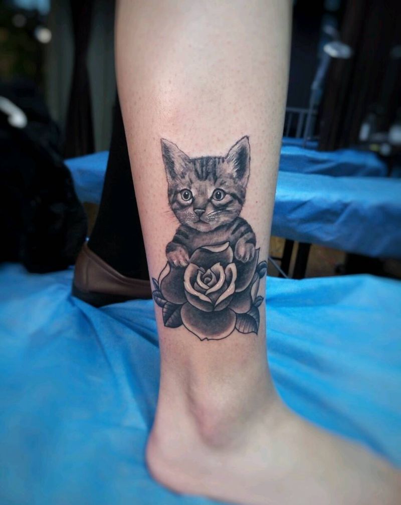 原创作品玫瑰猫纹身图片_肩部手臂腿部欧美清新写实动物植物原创成品纹身图案