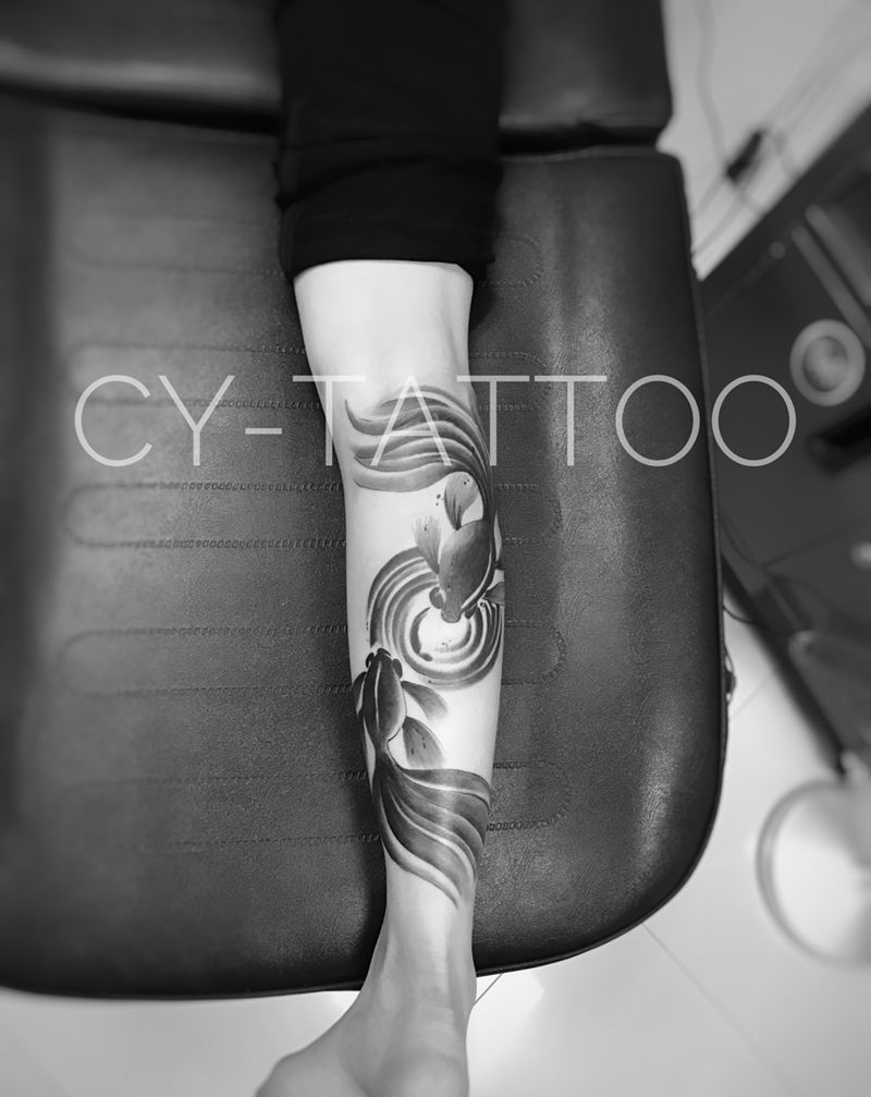 原创双鱼纹身纹身图片_原创国画传统清新动物成品手部腿部纹身图案