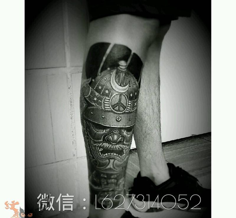 小腿甲胄纹身图片