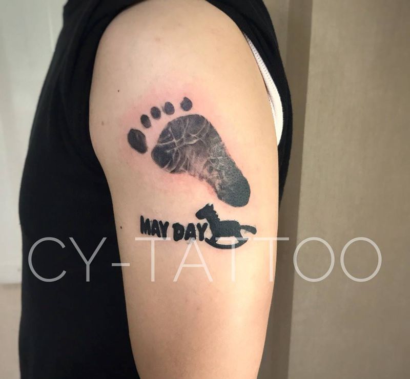 脚印纹身遮盖纹身图片_原创字符动物人物欧美写实成品手臂腿部背部纹身图案