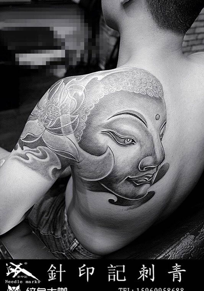 佛陀莲花纹身图片_成品肩部传统宗教纹身图案