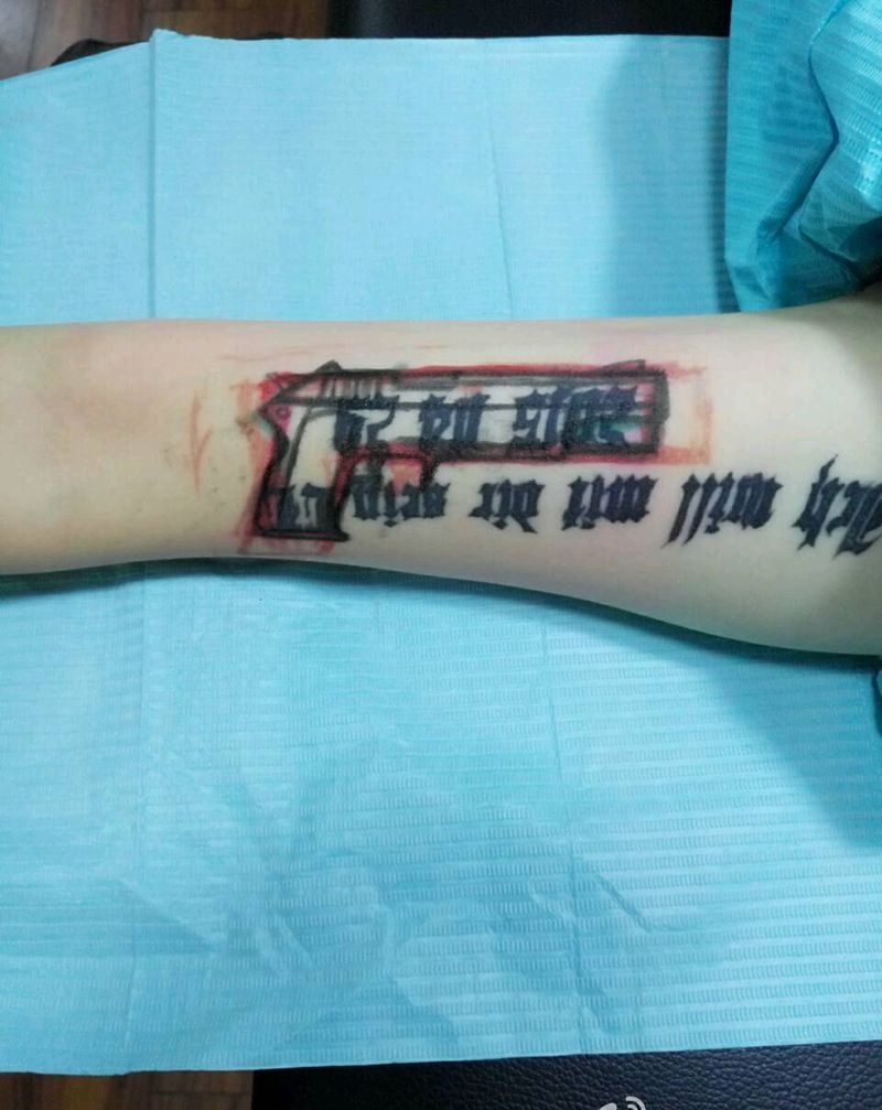 遮盖英文纹身图片_手臂欧美清新写实静物原创成品手稿纹身图案