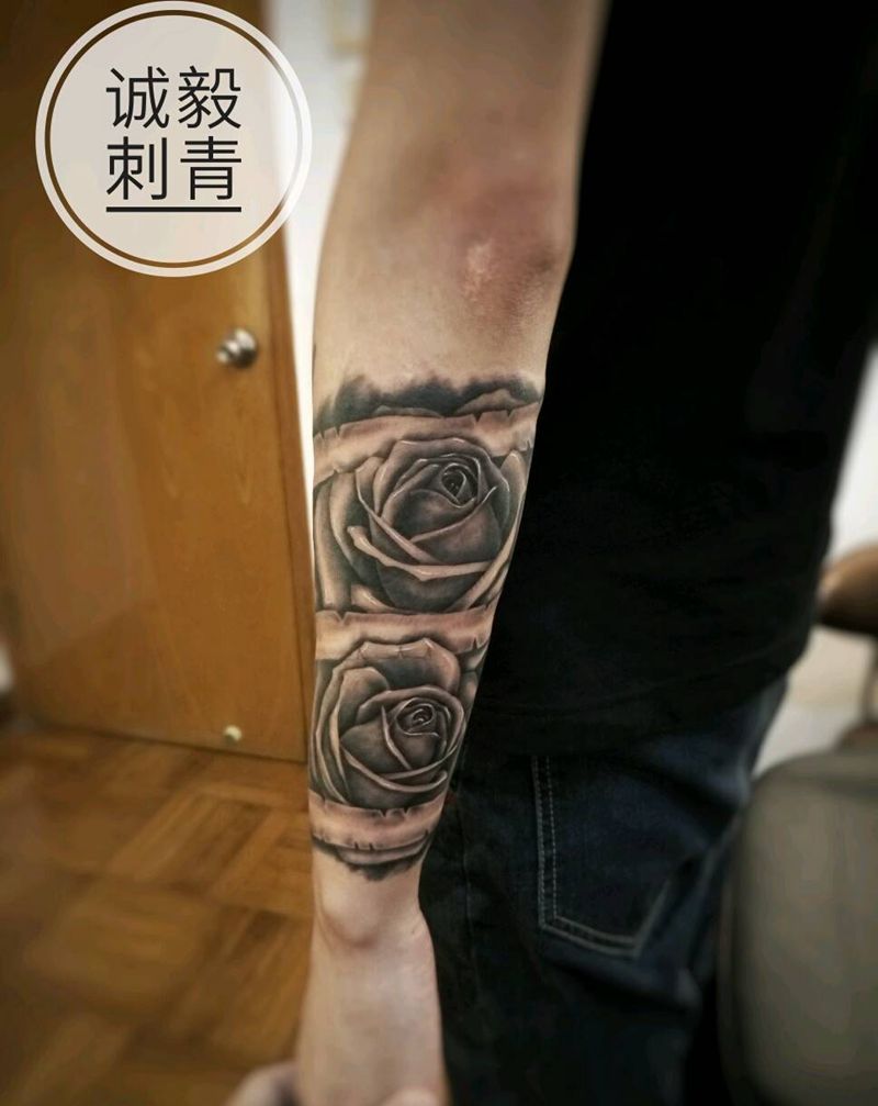 写实玫瑰纹身图片_肩部手臂腿部欧美清新写实植物图腾成品纹身图案