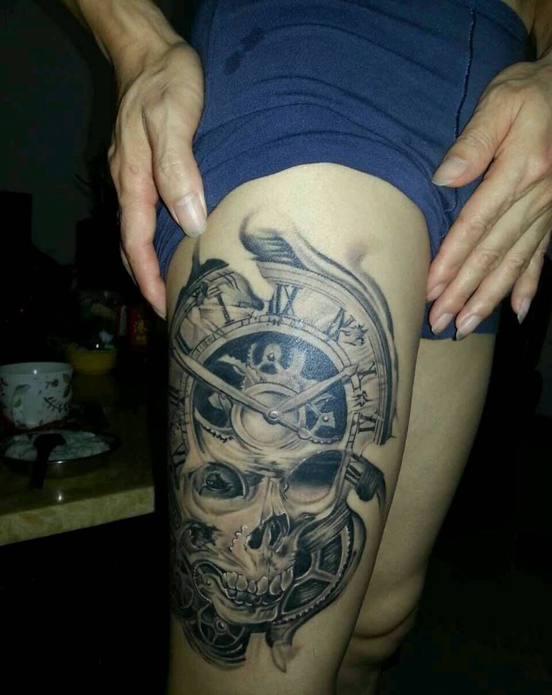 欧美写实骷髅时钟纹身图片
