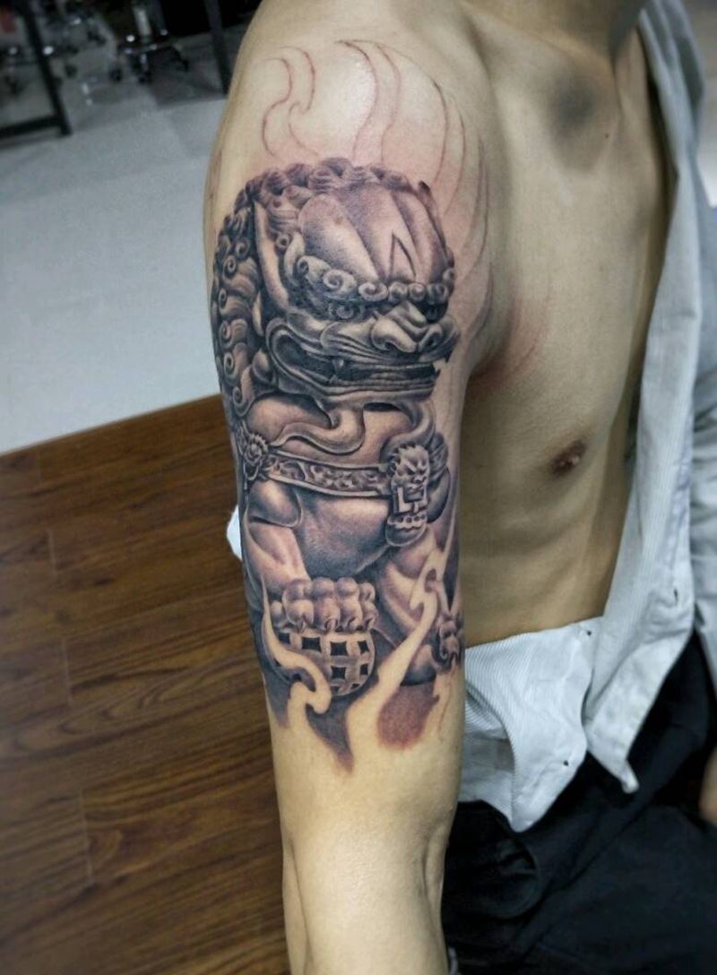 写实石狮纹身图片_手臂欧美传统习俗写实动物鬼神宗教原创成品纹身图案