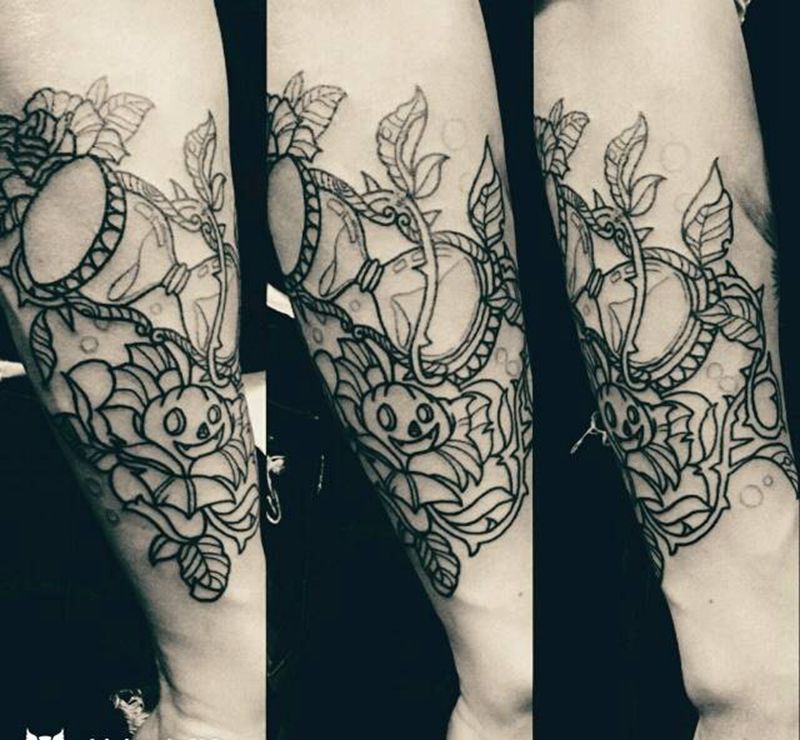 线条完成，下次继续纹身图片_手臂欧美传统动物植物原创成品手稿插画纹身图案