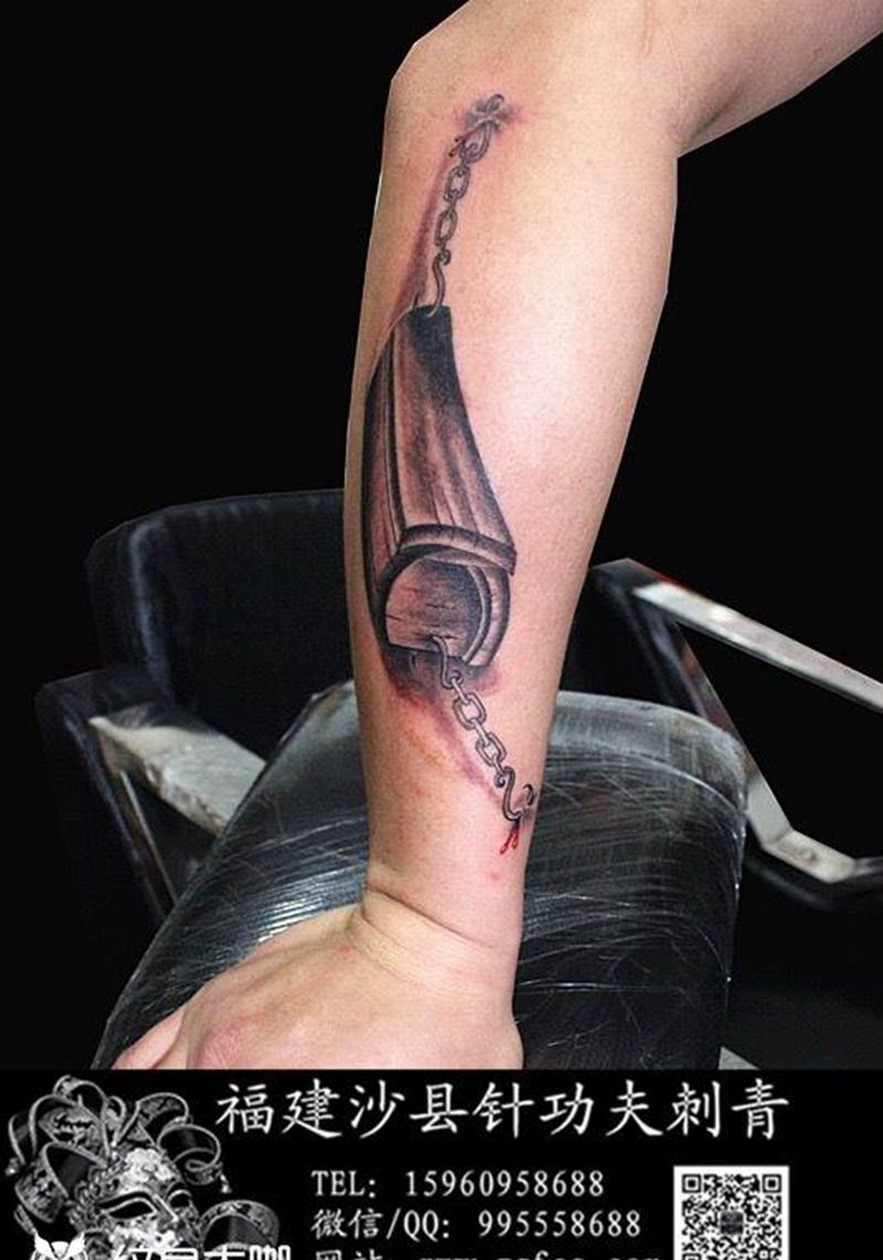 棺材纹身图片_成品手臂传统宗教纹身图案