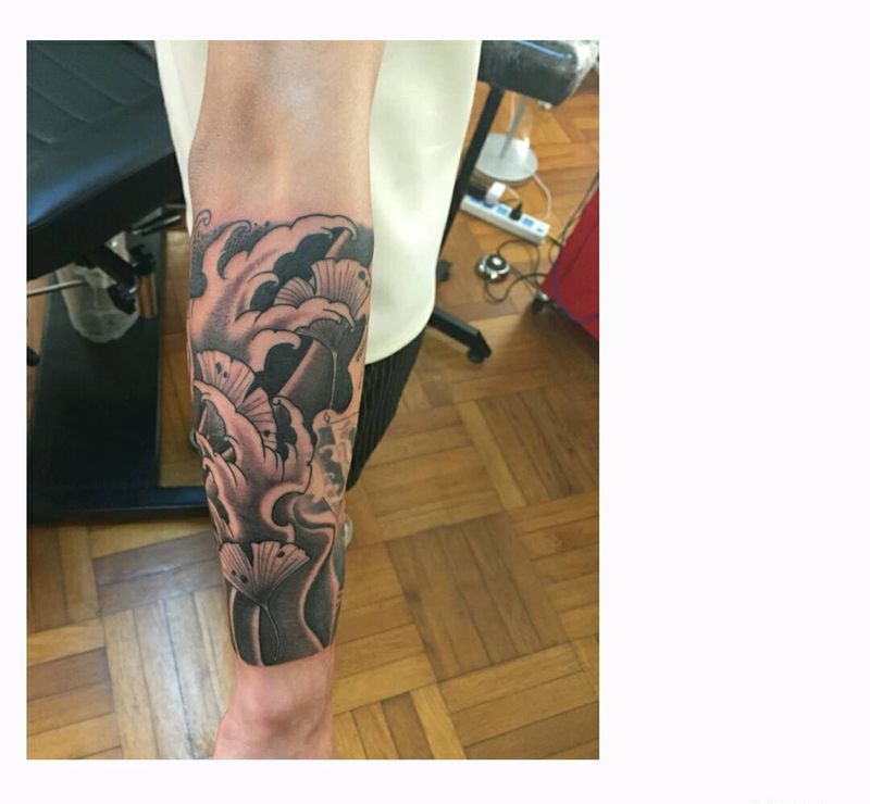 1纹身图片_手臂欧美传统肖像写实人物植物原创成品纹身图案