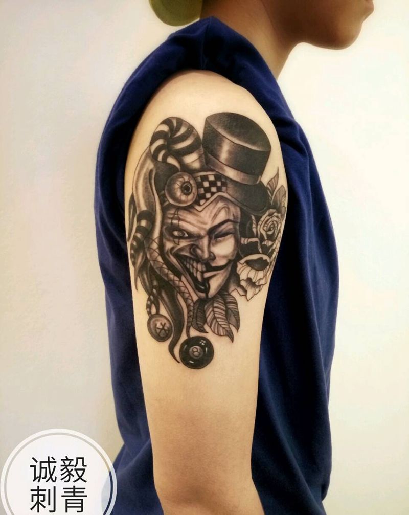 V字与小丑情侣纹身纹身图片_手臂腿部欧美肖像写实几何人物原创成品手稿纹身图案