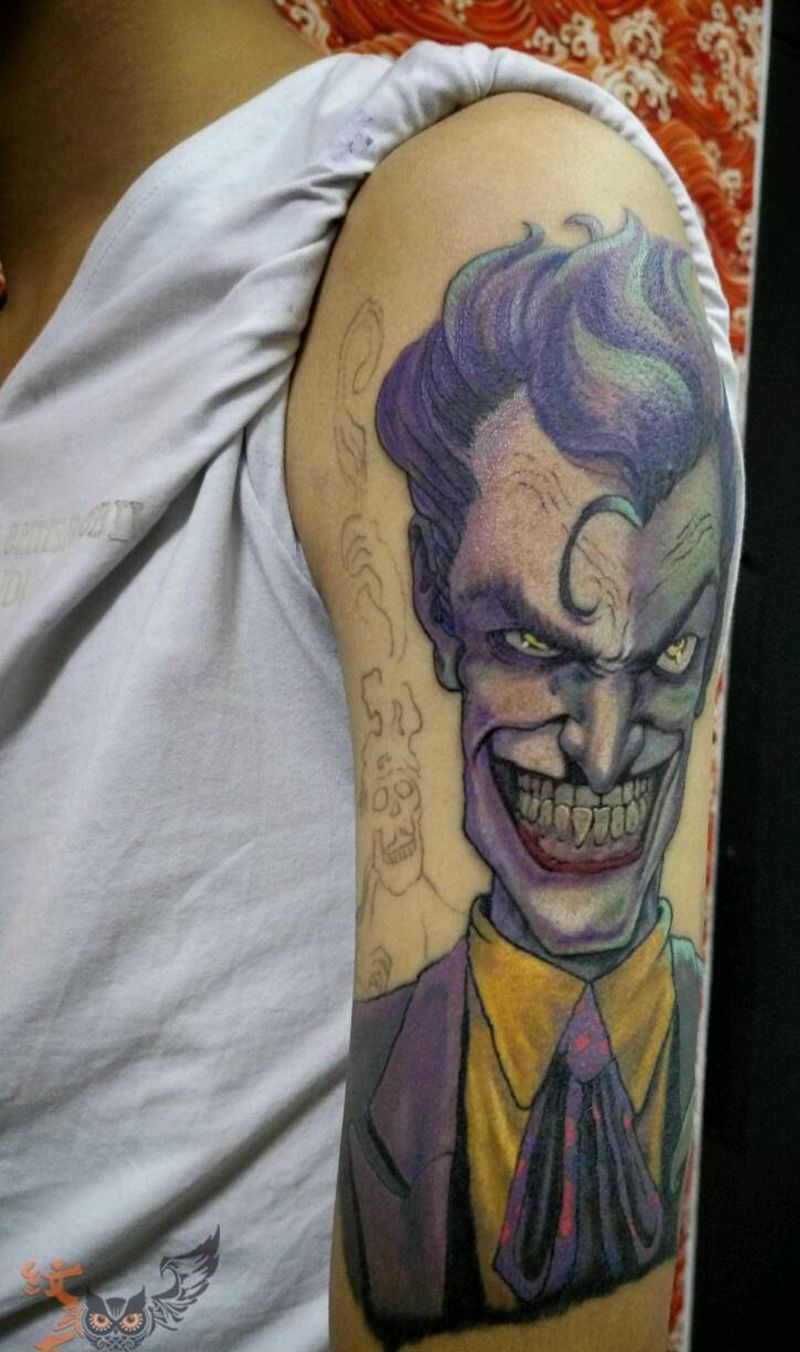 小丑纹身图片_手臂手部欧美肖像写实人物鬼神纹身图案