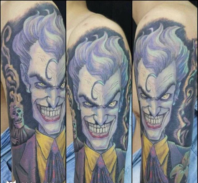 蝙蝠侠小丑纹身纹身图片_背部手臂腿部欧美肖像写实人物鬼神成品插画纹身图案