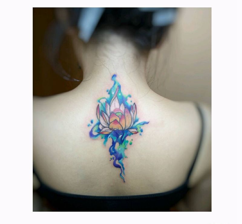 失败纹身修改（手机直接拍摄）纹身图片_颈部背部欧美清新国画几何植物图腾原创成品纹身图案