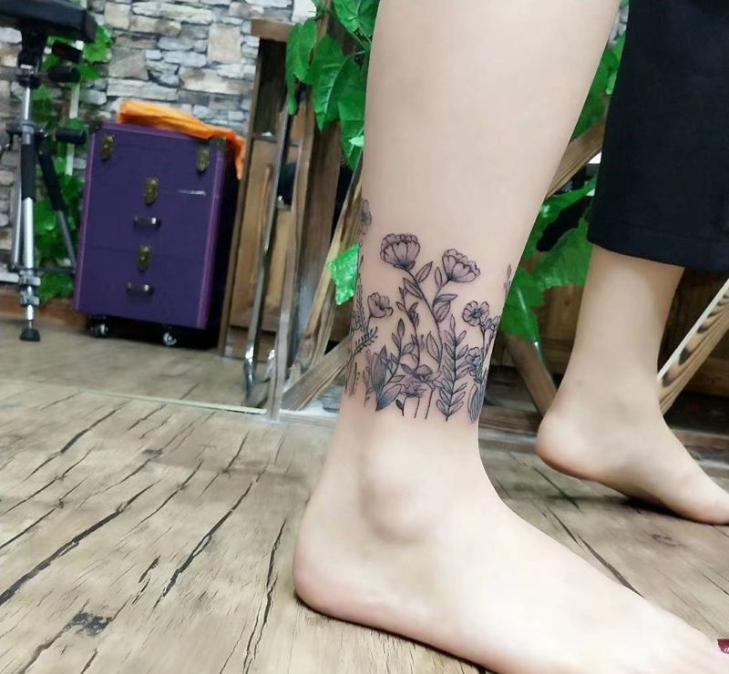 素花纹身图片_脚部纹身图案
