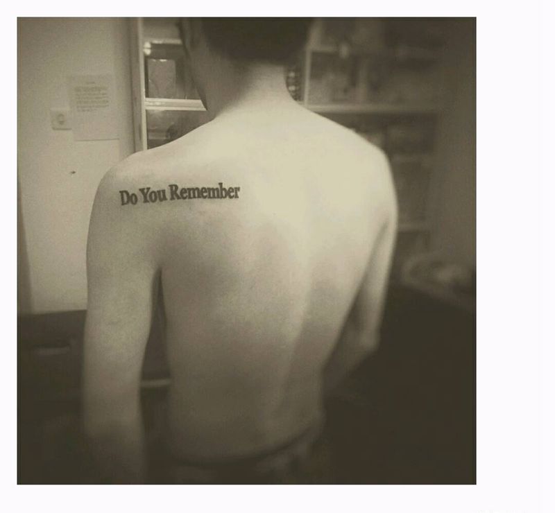 英文纹身纹身图片_肩部背部欧美清新字符原创成品纹身图案