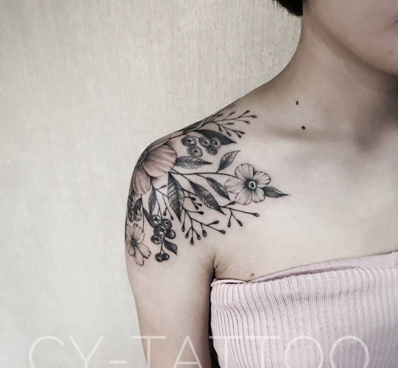 原创设计肩花纹身图片_原创植物几何成品手臂背部肩部欧美清新写实纹身图案