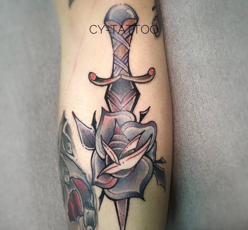 匕首玫瑰纹身图片_成品原创几何植物欧美清新传统手臂腿部纹身图案