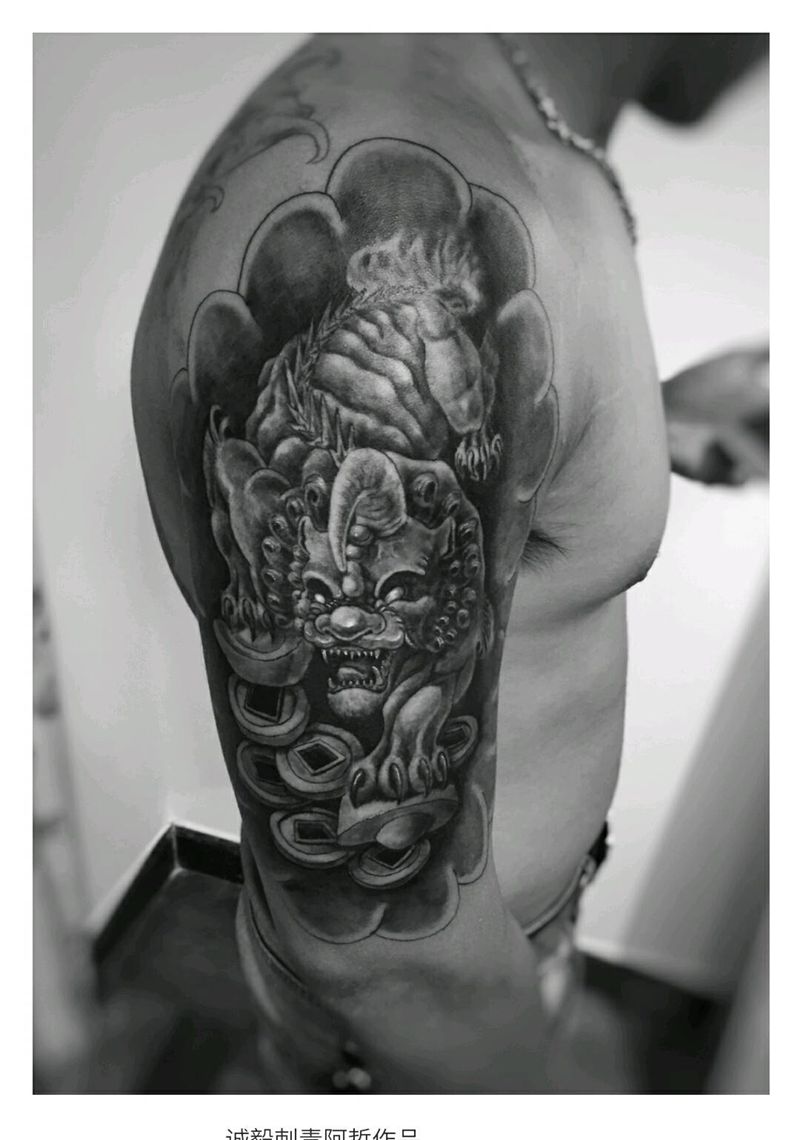 貔貅纹身图片_手臂欧美传统动物鬼神成品纹身图案