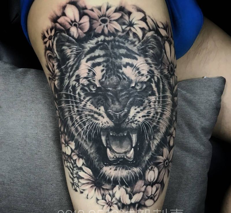 心有猛虎细嗅蔷薇纹身图片_植物动物原创欧美清新写实传统手臂腿部成品纹身图案